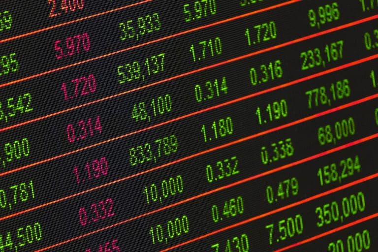 Pourquoi les investisseurs sous-estiment-ils les risques quand ils maîtrisent leur investissement ?