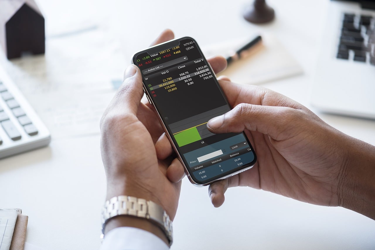Comment l’évolution de la volatilité des marchés devrait influencer la gestion de votre argent ?