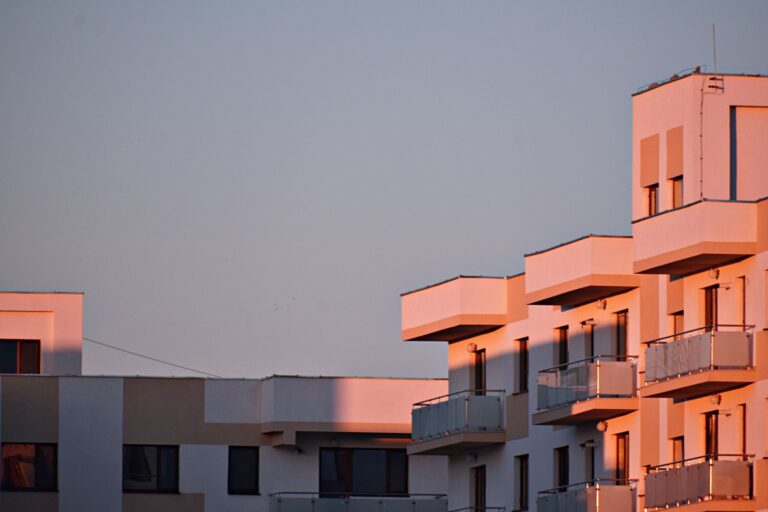 DPE 2027 : jusqu’à 300 000 logements pourraient sortir des classes F ou G